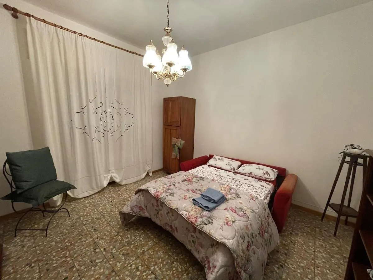 House Of Arcadia Apartment Pistoia 0*,